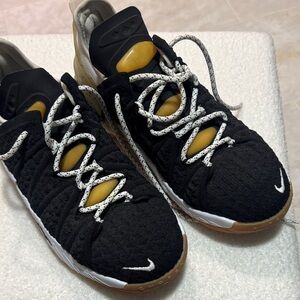 Nike Kids Black and Gold Sneakers